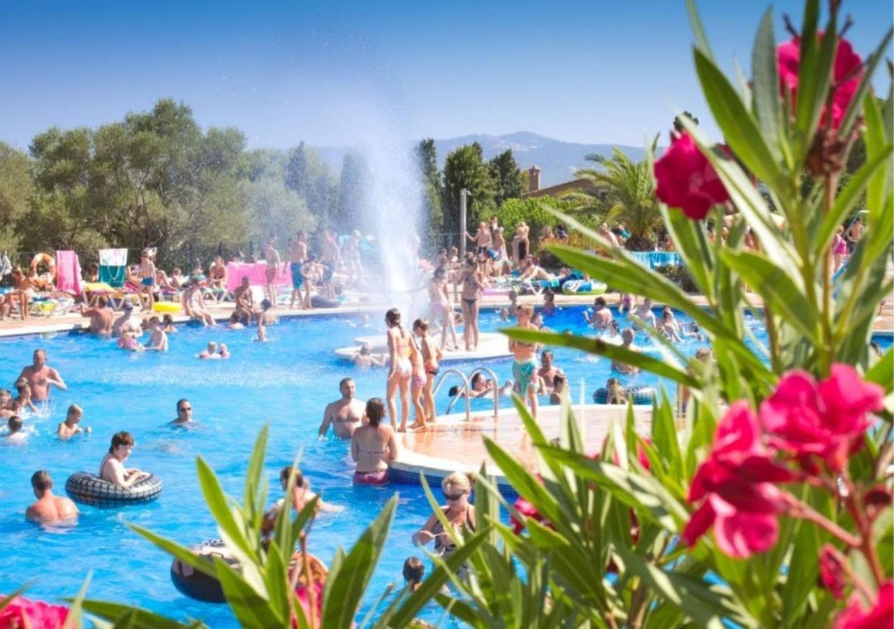 ל'אסטרטיט Castell Montgri - Mobile Homes By Lifestyle Holidays מראה חיצוני תמונה