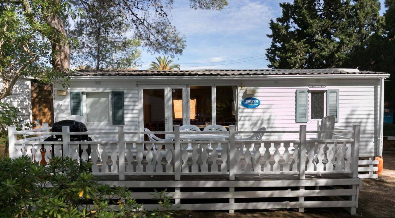 ל'אסטרטיט Castell Montgri - Mobile Homes By Lifestyle Holidays מראה חיצוני תמונה