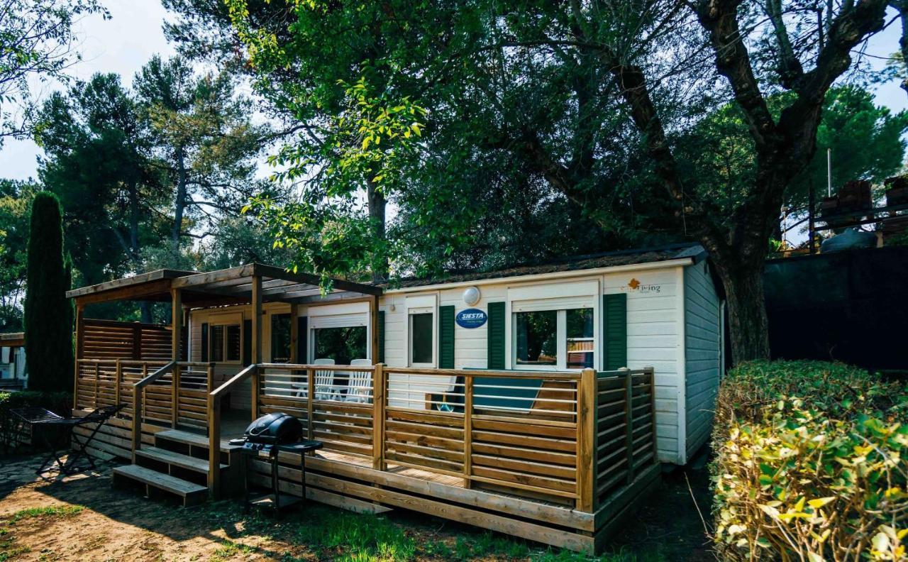 ל'אסטרטיט Castell Montgri - Mobile Homes By Lifestyle Holidays מראה חיצוני תמונה