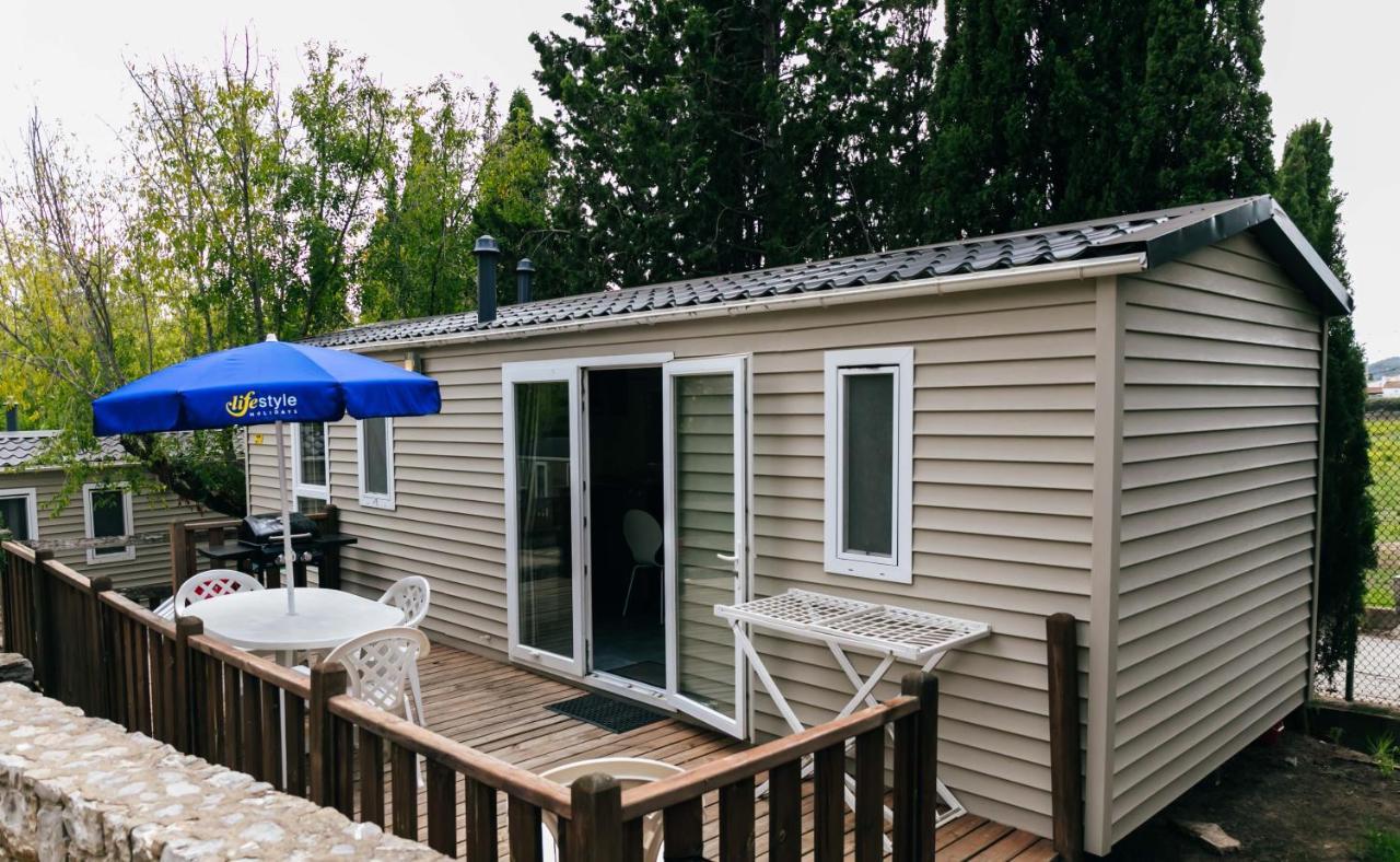 ל'אסטרטיט Castell Montgri - Mobile Homes By Lifestyle Holidays מראה חיצוני תמונה