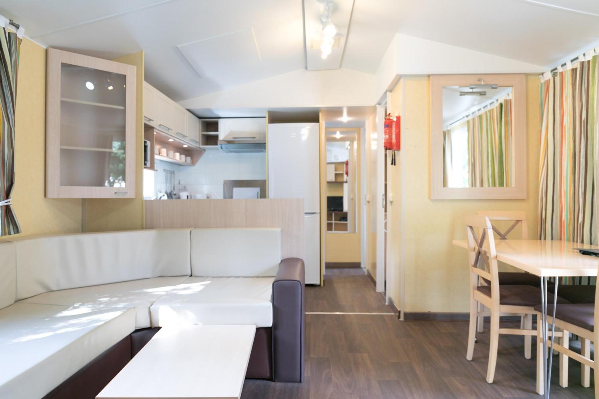 ל'אסטרטיט Castell Montgri - Mobile Homes By Lifestyle Holidays חדר תמונה