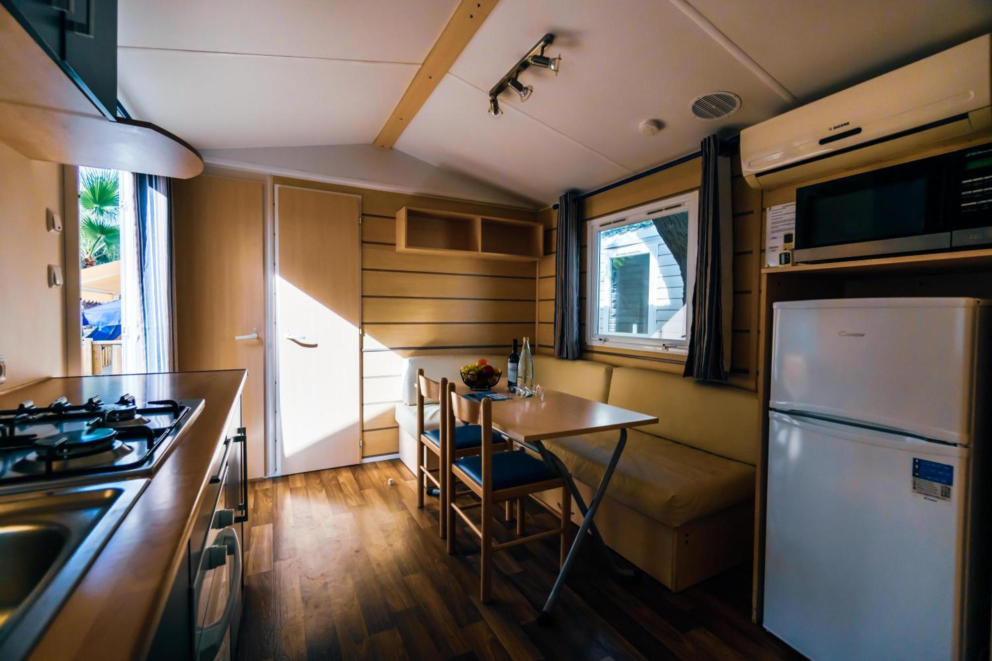 ל'אסטרטיט Castell Montgri - Mobile Homes By Lifestyle Holidays חדר תמונה
