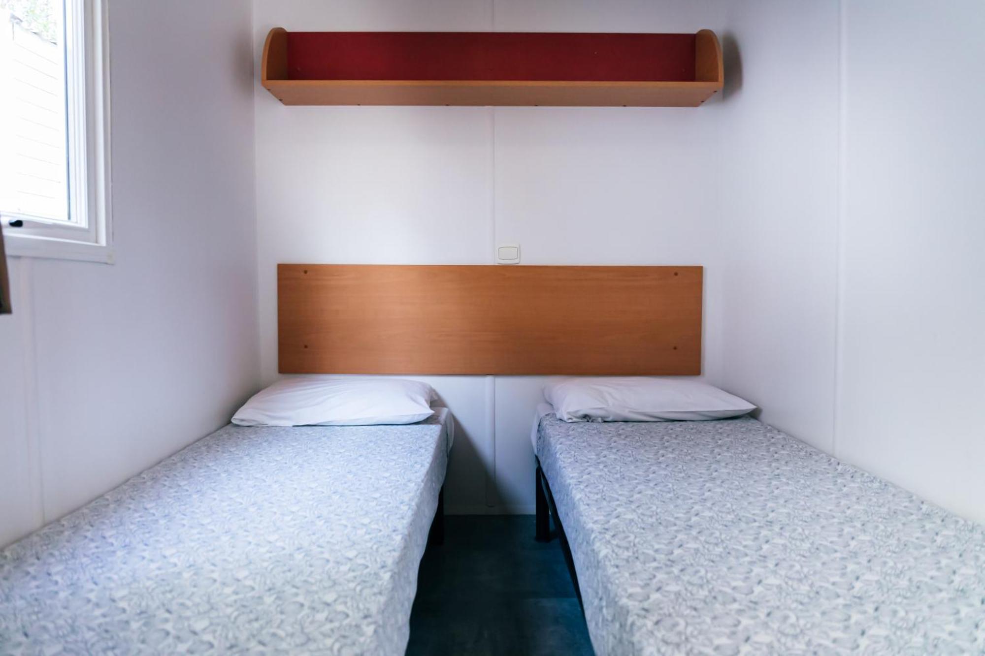 ל'אסטרטיט Castell Montgri - Mobile Homes By Lifestyle Holidays חדר תמונה